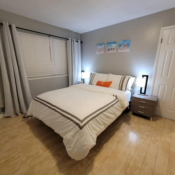 Holiday home Pool House Near Chinatown Vegas Wifl-sleeps 9 Las Vegas